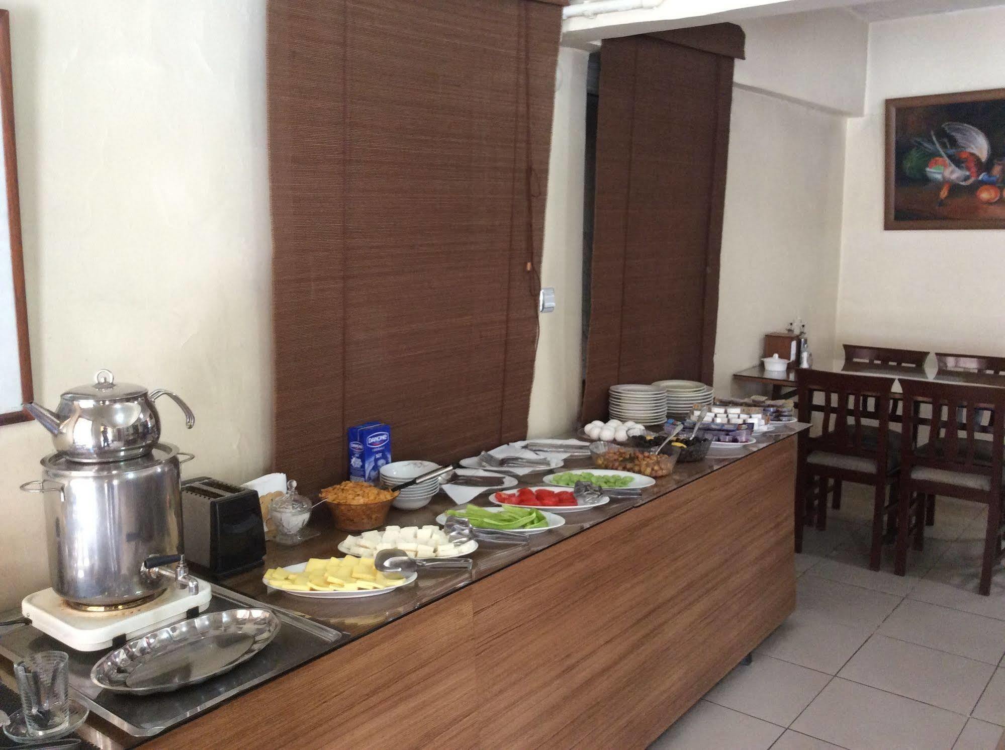 Elite Hotel City Center Saray Bed And Breakfast Extérieur photo